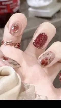 Nails ネイルチップ 24個入り 自然　花　赤　ピンク