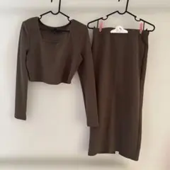セットアップ スカート