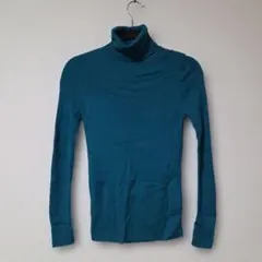 ユニクロ　エクストラファインメリノリブタートルネックセーター　M　緑　グリーン