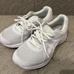 メッシュ スニーカー