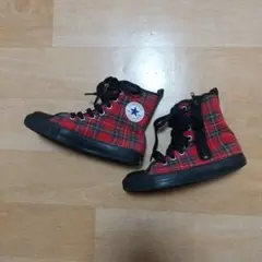 CONVERSE 赤と黒のチェック柄 ハイカットスニーカー 19cm