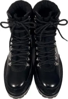 off-white trekking bootsのサムネイル