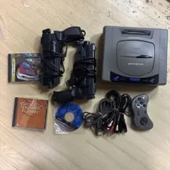 SEGA Saturn 本体 + コントローラー2個 + ゲームソフト3本のサムネイル
