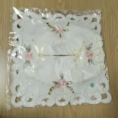【新品】バラ刺繍 ティッシュボックスカバー