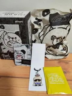 DEVISE WORKS MOTTO KUMA 紋章 GRAFFITI 2種 - メルカリ