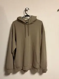GU ベージュ フード付き オーバーサイズパーカー