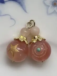 557 パワーストーンにゃんこ玉チャーム - メルカリ