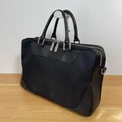 ペッレモルビダ　キャピターノ　CA102 2室　レザー　ブラックのサムネイル