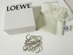 LOEWE アナグラム ブローチ シルバー - メルカリ