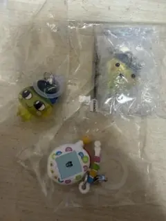 たまごっち　めじるしアクセサリー　まめっち、やんぐまめっち、エンたま