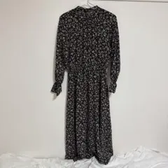 GU 花柄ワンピース
