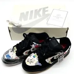 Supreme × Nike SB Dunk Low 