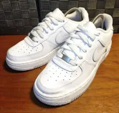 NIKE AIR FORCE 1 ホワイト スニーカー23cmのサムネイル