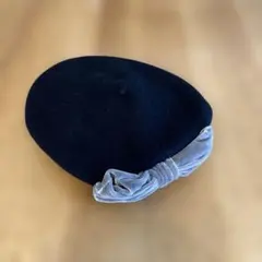 リボン付きベレー帽