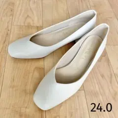 Le Talon ルタロン Vカットパンプス チャンキーヒール 24センチ