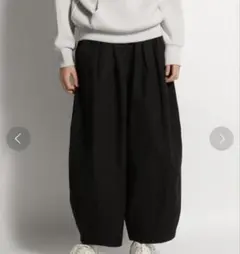 ブラック ワイドパンツ