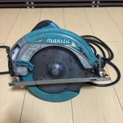 電動のこぎり　マキタ　モデル5605BA マキタ 電動のこぎり 5605BA 860W - メルカリ