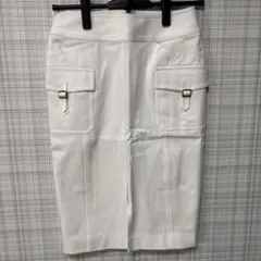 ホワイト タイトスカートのサムネイル
