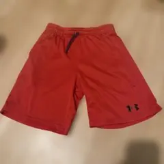 アンダーアーマー　ハーフパンツ