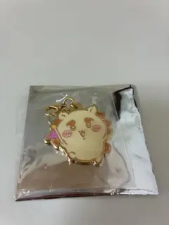 ちいかわ　ちいかわパーク　ゲームの景品　メタルチャーム　シーサー
