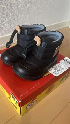 【美品】幼児スノーブーツ　アンパンマン　B55 ブラック　ムーンスター　14cm