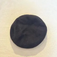 黒のウールベレー帽