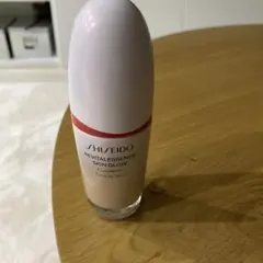 SHISEIDO REVITALESSENCE SKIN GLOW 220