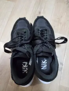 Item thumbnail for item d54ad1ea-3540-4d4b-8315-223b56143d84