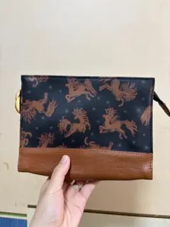 Item thumbnail for item b3ea35d1-d042-456a-8e98-315c60c907a3