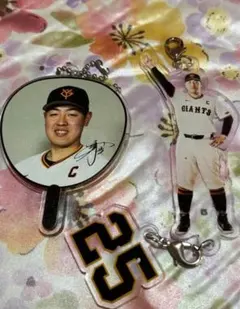 2025年最新】岡本和真 キーホルダーの人気アイテム - メルカリ