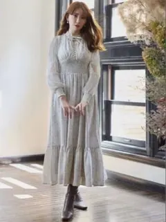 2026年最新】herlipto ワンピース フローラルの人気アイテム - メルカリ