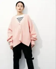 ADAM ET ROPÉ ピンク カーディガン 長袖　Ｖネック