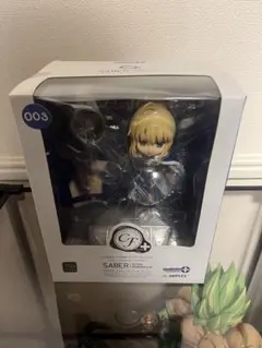 fateフィギュア　きゃらふぉるむ　アルトリアペンドラゴン　セイバー