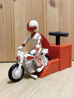 トイストーリー4 デュークカブーンウィズモーターサイクル　2019年マテル社 トイストーリー4 デュークカブーン 2019年 マテル社製 - メルカリ