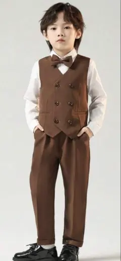 ブラウン フォーマルスーツセット（ベスト　蝶ネクタイ　パンツ）120cm