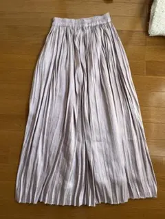 ライラック色プリーツロングスカートのサムネイル