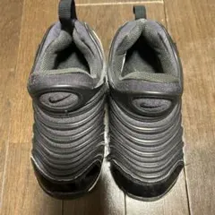 Nike ダイナモフリー黒 スニーカー18cm