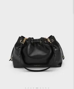 CHARLES&KEITH Moxie モキシー ドローストリングバケットバッグ
