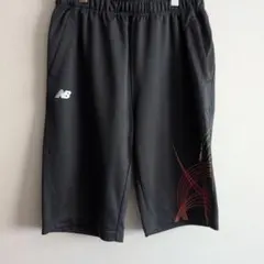 New Balance　ハーフパンツ