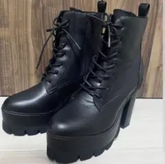 GYDA（ジェイダ） レースアップ タンクソール 厚底ブーツ （ブラック）