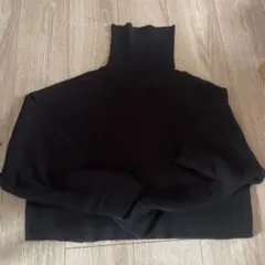 ブラックリブ編みタートルネックセーター