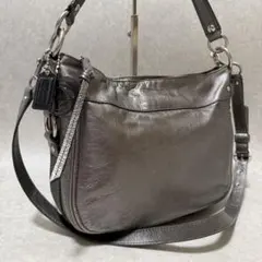 coach コーチ　2wayハンドバッグ　ショルダー　メタリックシルバー