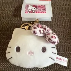新品タグ付き　キティヒョウフェイスチャーム　中白