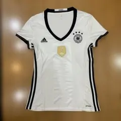 Used】adidasドイツ代表10/11 エジル 8 M ホワイト レプリカ - メルカリ