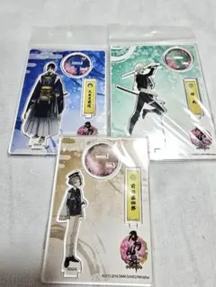 刀剣乱舞 前田藤四郎 三日月宗近 膝丸 アクリルスタンド