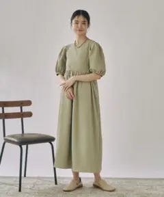 moi tytto ハイウエスト切替えパフワンピース