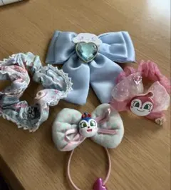 ドキンちゃんなどカラフルなヘアアクセサリーセット