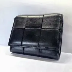 Bottega Veneta ボッテガヴェネタ　二つ折り財布