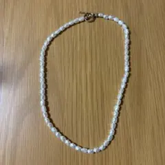 パール調　ビーズネックレス