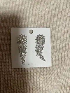 大幅値下げ中【美品】結婚式おすすめ　イヤリング